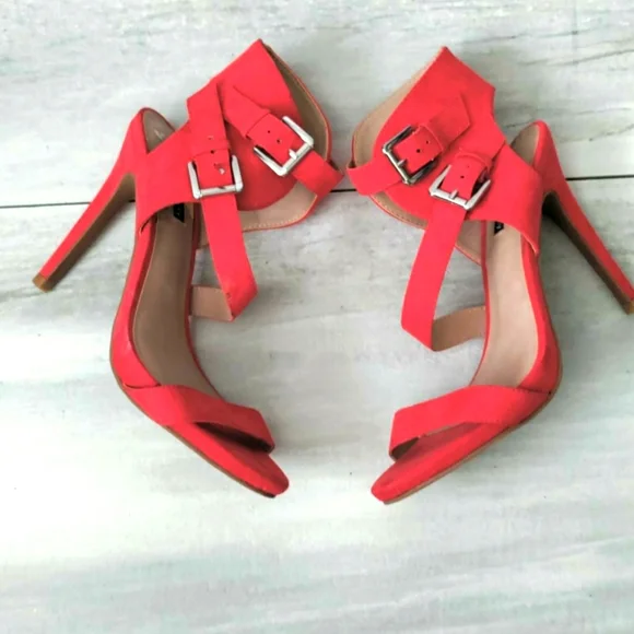 Parker and sky ankle strap heels - Picture 4 of 8